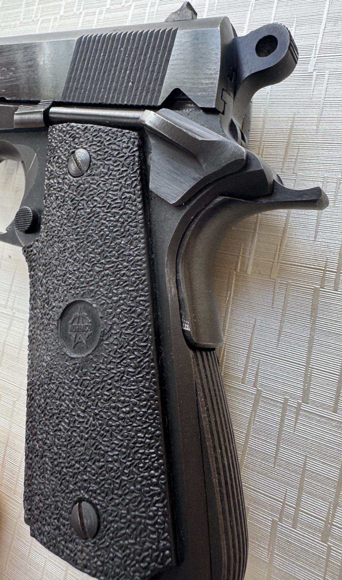 Pistole Norinco Modell 1911 A1 Nachbau der Colt Combat Commander – Kaliber .45 ACP – Bild 7