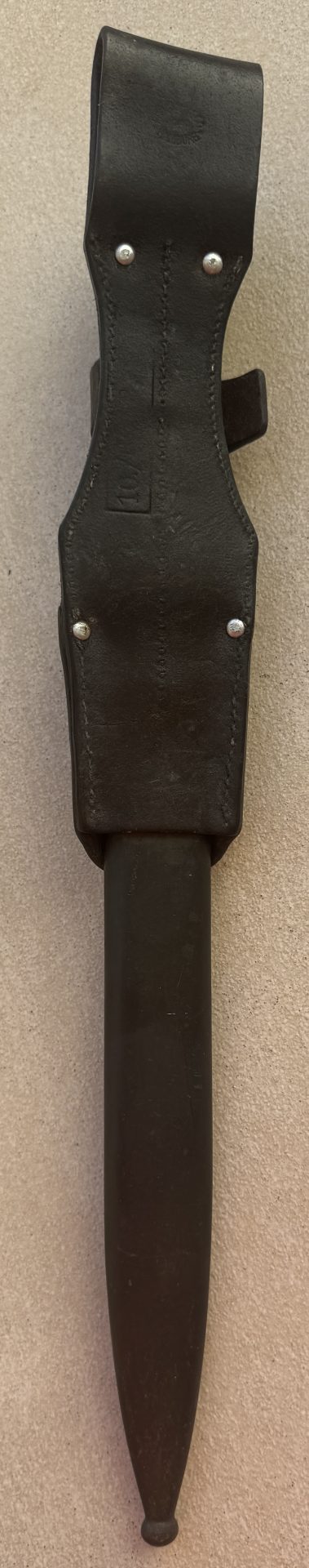 Bajonett / Seitengewehr K98 mit Koppelschuh – Bakelitgriffschalen – Sehr guter Originalzustand – Bild 2