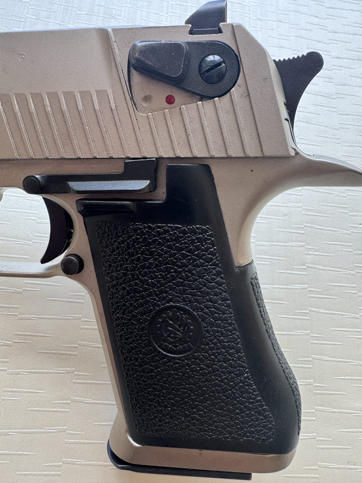 IMI Desert Eagle Kaliber .44 Magnum – Vernickelte Ausführung mit Abzugstuning – Bild 6